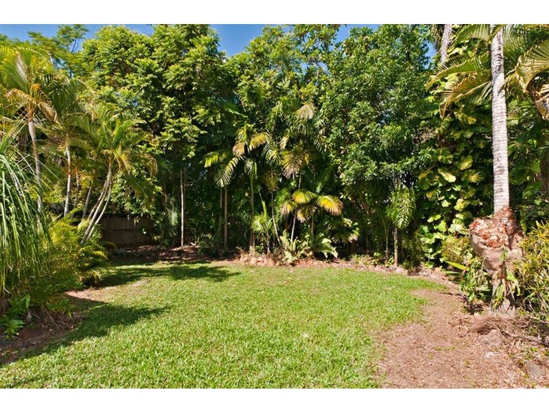 23 Daphne Street, Redlynch QLD 4870