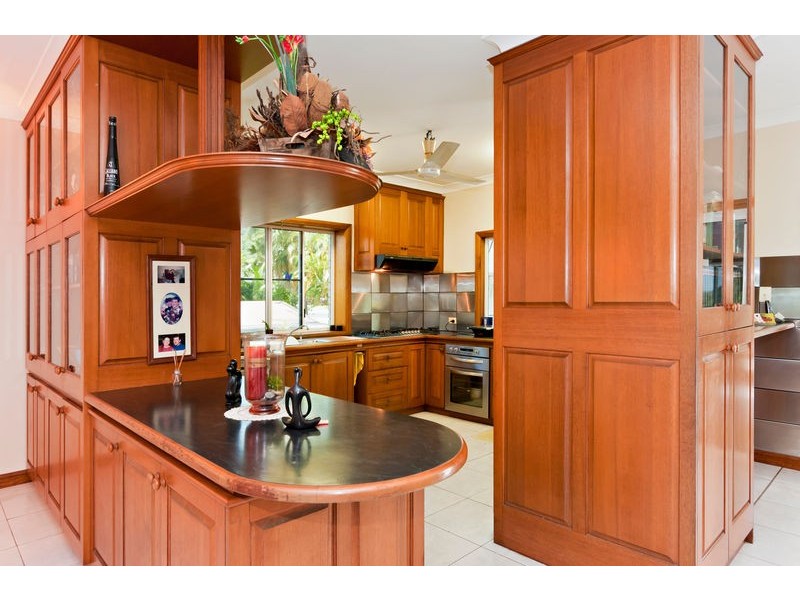 18 Toona Terrace, Redlynch QLD 4870