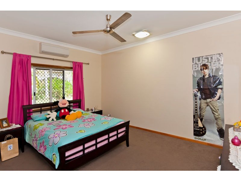 18 Toona Terrace, Redlynch QLD 4870