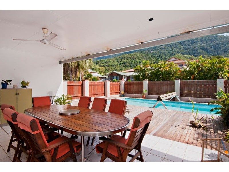 18 Toona Terrace, Redlynch QLD 4870