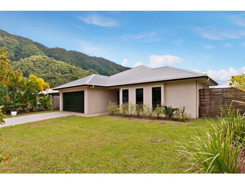 11 Davidson Close, Redlynch QLD 4870