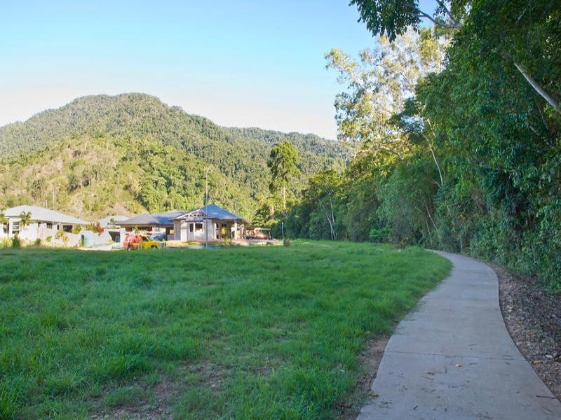12 Stringer Close, Redlynch QLD 4870