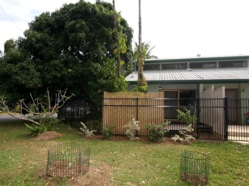 16/25 Hibiscus (Cnr Poinciana & Pandanus), Holloways Beach QLD 4878