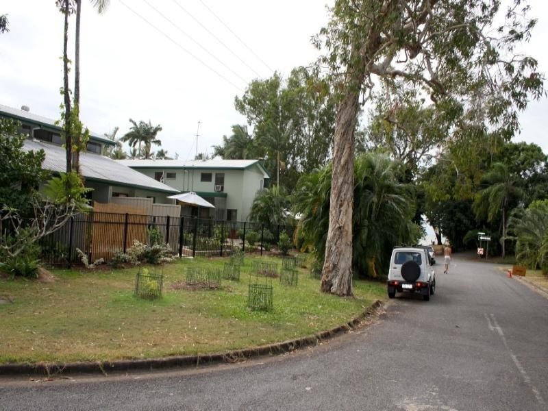 16/25 Hibiscus (Cnr Poinciana & Pandanus), Holloways Beach QLD 4878