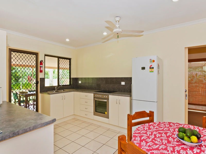 13 Norilla Close, Caravonica QLD 4878