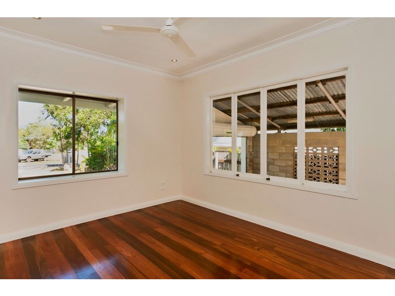 14 Draper Place, Whitfield QLD 4870