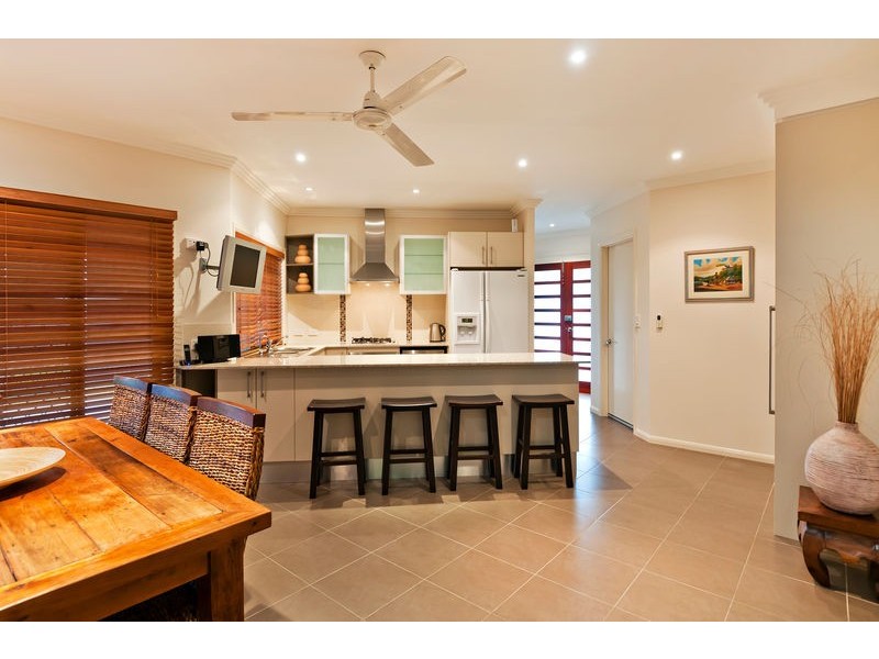 72 Norfolk Circuit, Redlynch QLD 4870