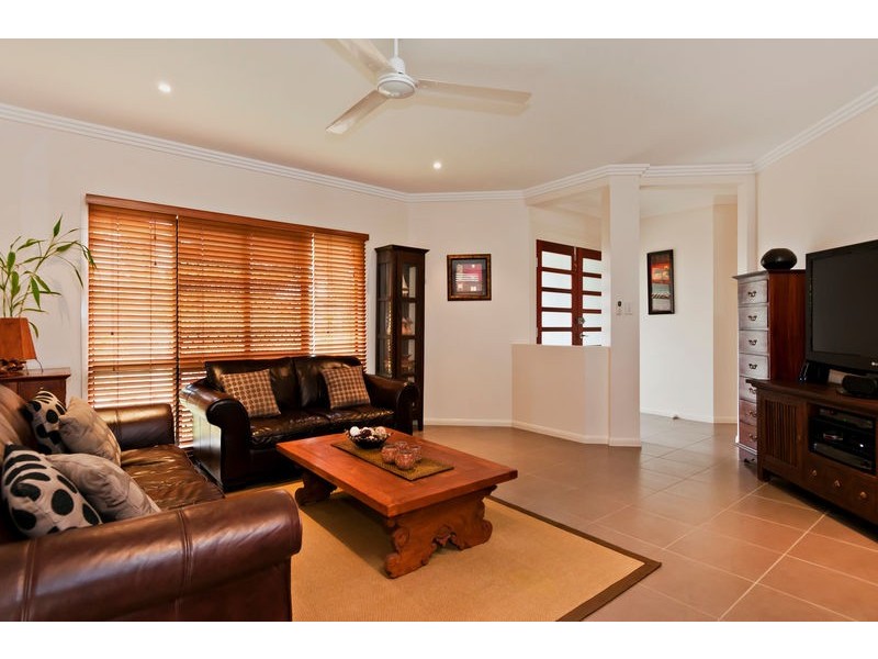 72 Norfolk Circuit, Redlynch QLD 4870