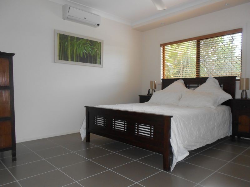 72 Norfolk Circuit, Redlynch QLD 4870