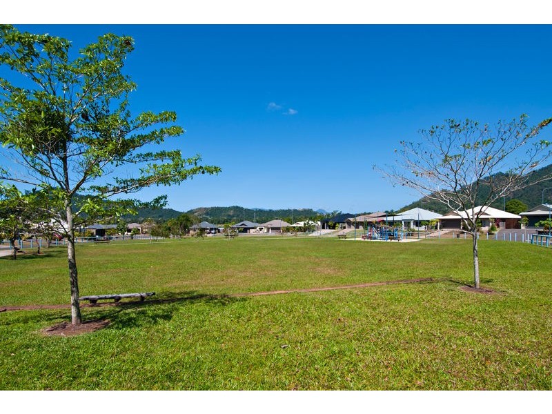 72 Norfolk Circuit, Redlynch QLD 4870