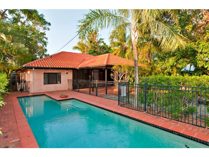 6 Carolyn Close, Yorkeys Knob QLD 4878