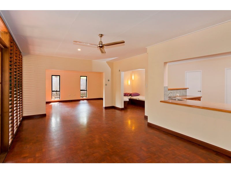 6 Carolyn Close, Yorkeys Knob QLD 4878