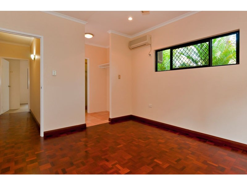 6 Carolyn Close, Yorkeys Knob QLD 4878