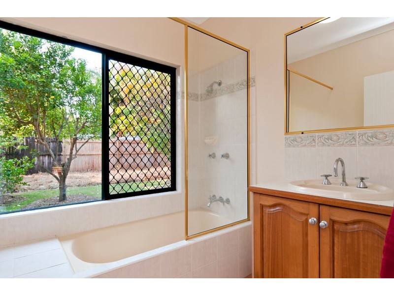 6 Carolyn Close, Yorkeys Knob QLD 4878