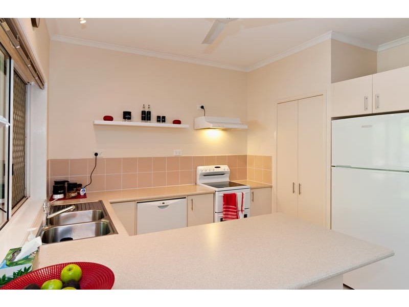 5 Toona Terrace, Redlynch QLD 4870
