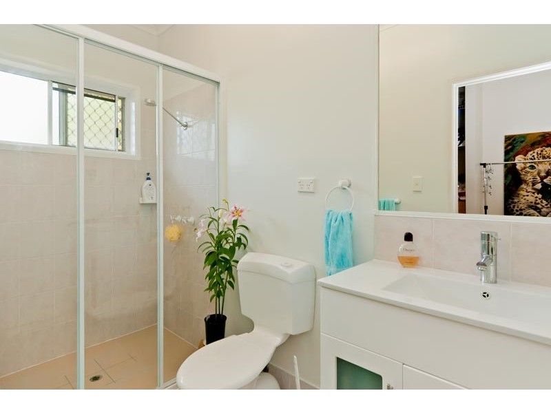 5 Toona Terrace, Redlynch QLD 4870