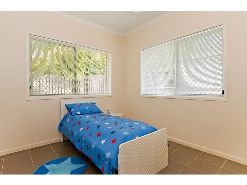 5 Toona Terrace, Redlynch QLD 4870