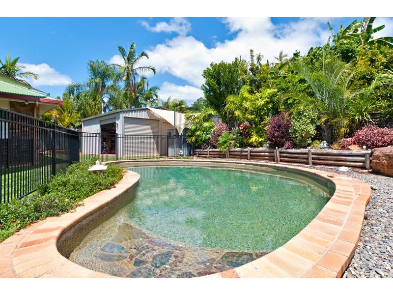 5 Toona Terrace, Redlynch QLD 4870