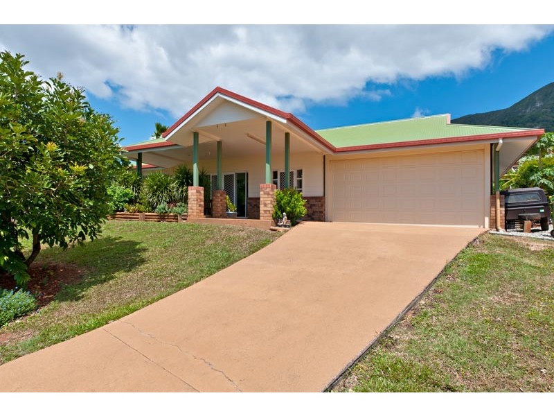 5 Toona Terrace, Redlynch QLD 4870
