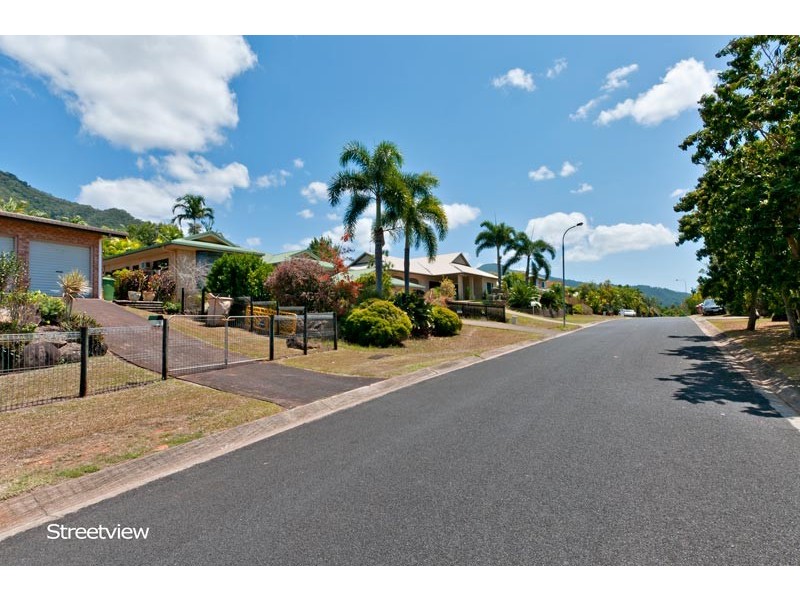 5 Toona Terrace, Redlynch QLD 4870