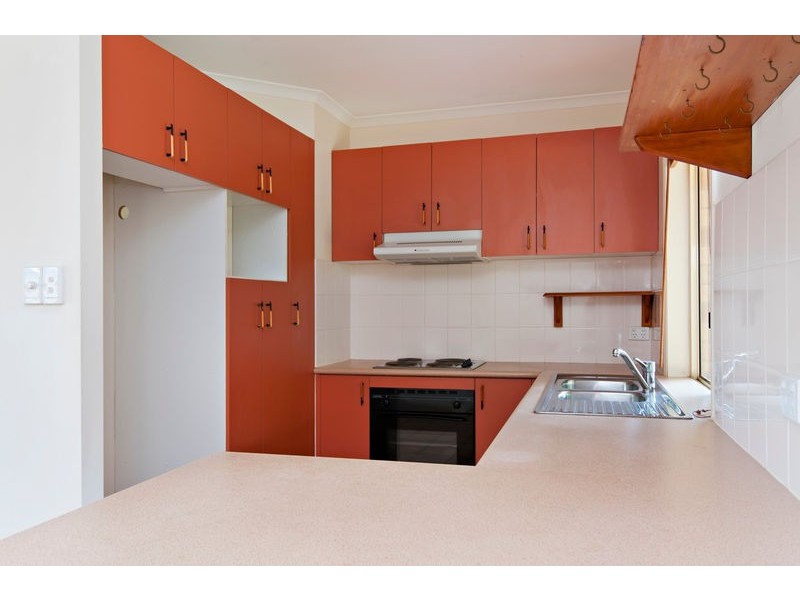 2 Village Terrace, Redlynch QLD 4870