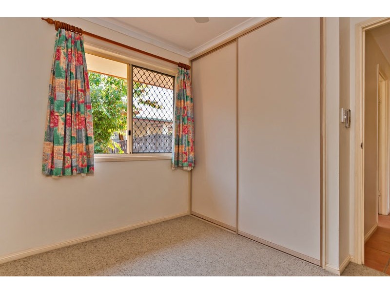 2 Village Terrace, Redlynch QLD 4870