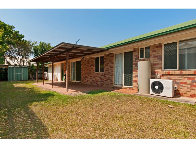 2 Village Terrace, Redlynch QLD 4870