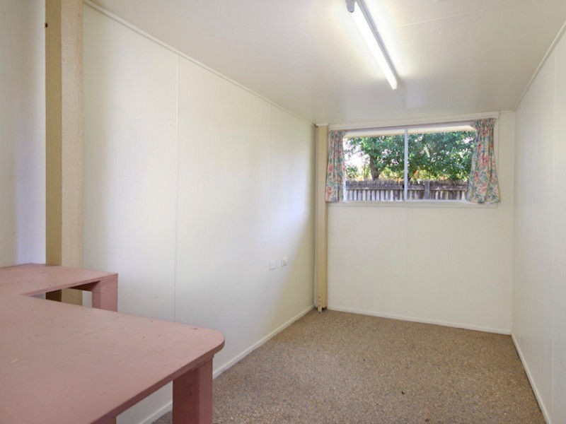 2 Village Terrace, Redlynch QLD 4870