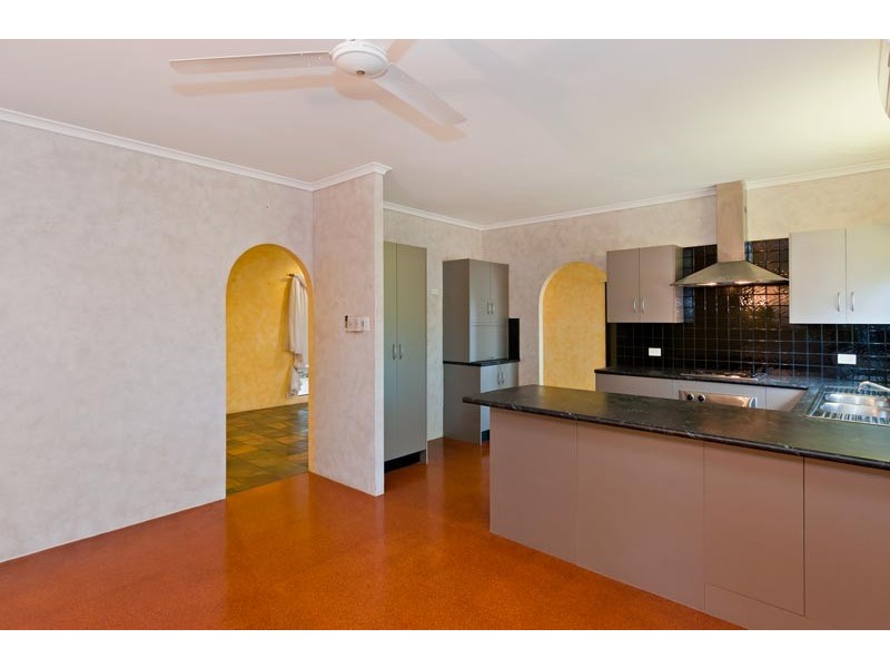 1 Ethel Close, Redlynch QLD 4870