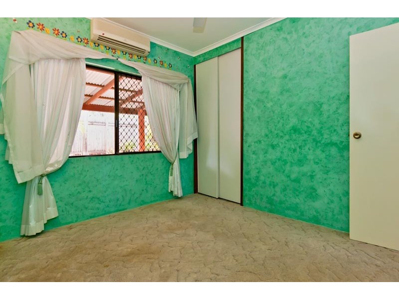 1 Ethel Close, Redlynch QLD 4870