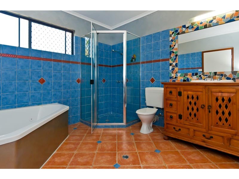 1 Ethel Close, Redlynch QLD 4870