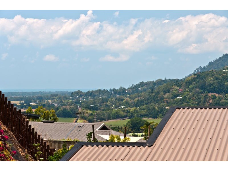 48 Flindersia Street, Redlynch QLD 4870