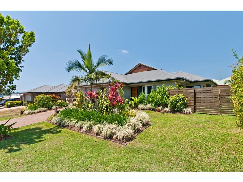 42 Tyrconnell Crescent, Redlynch QLD 4870