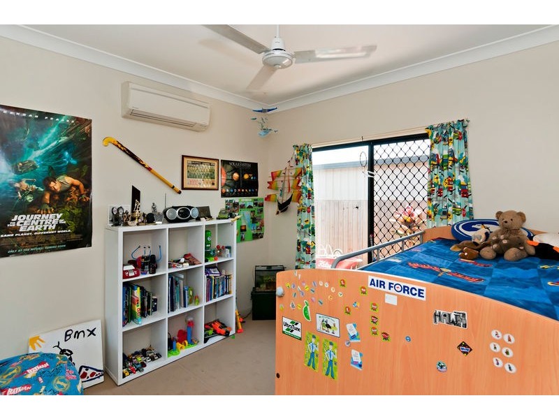 42 Tyrconnell Crescent, Redlynch QLD 4870