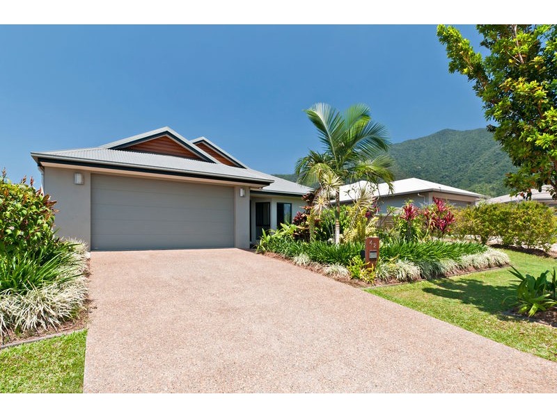 42 Tyrconnell Crescent, Redlynch QLD 4870