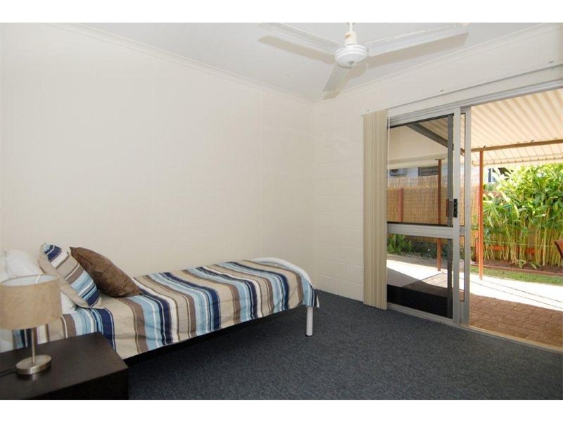 1/12 Valmadre Street, Caravonica QLD 4878