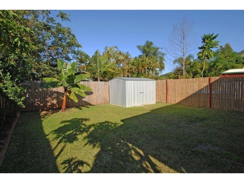 1/12 Valmadre Street, Caravonica QLD 4878
