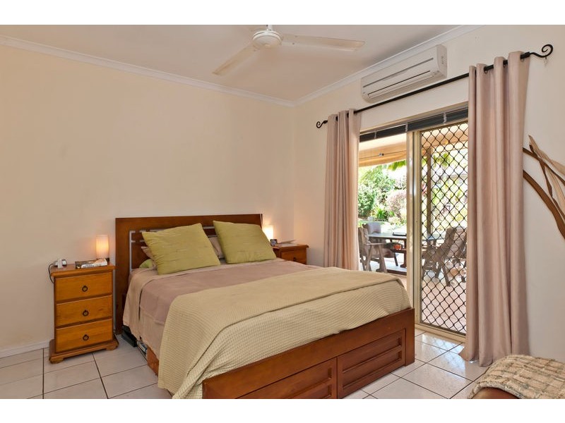 11 Elkhorn Close, Redlynch QLD 4870