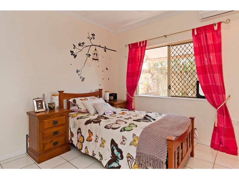 11 Elkhorn Close, Redlynch QLD 4870