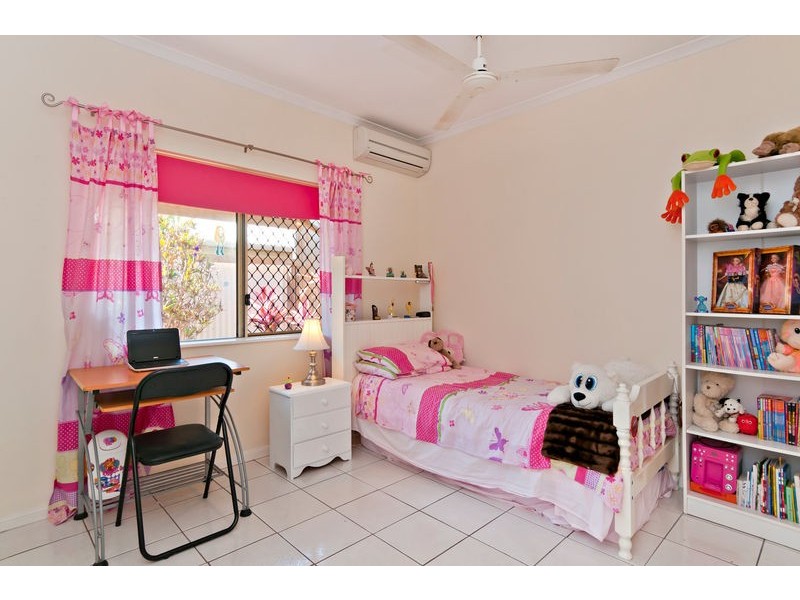 11 Elkhorn Close, Redlynch QLD 4870