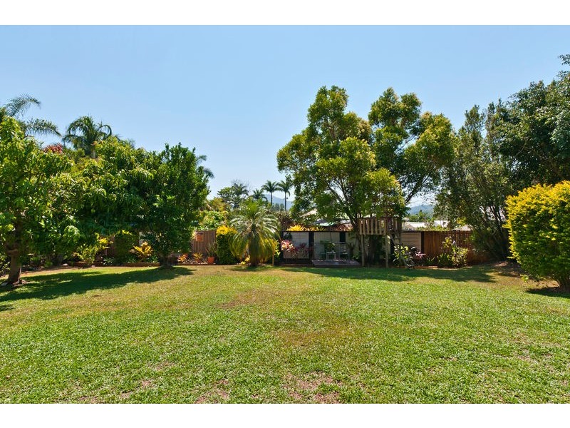 11 Elkhorn Close, Redlynch QLD 4870