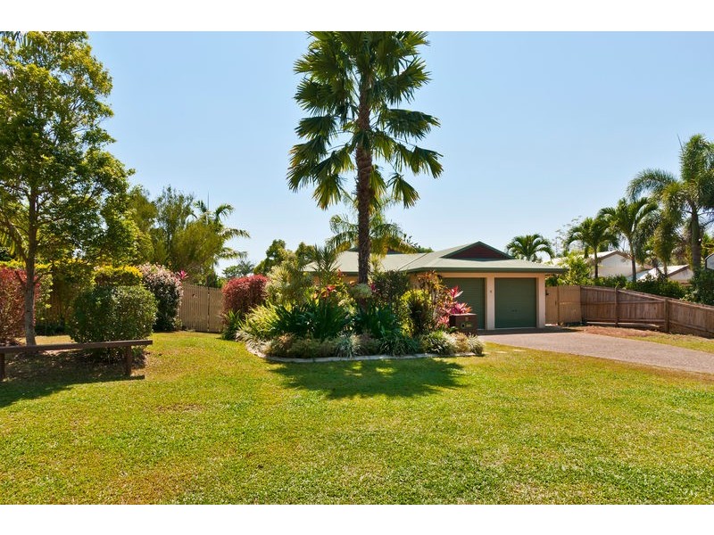 11 Elkhorn Close, Redlynch QLD 4870