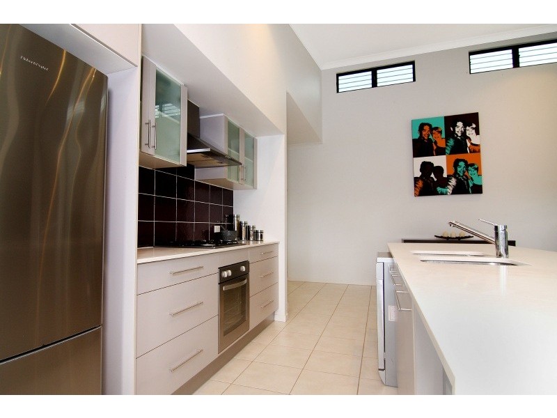 14 Buckinghamia Close, Redlynch QLD 4870
