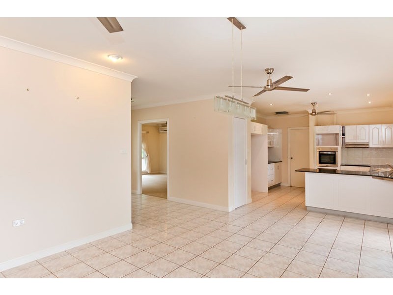 30-32 Pelizzari Close, Redlynch QLD 4870