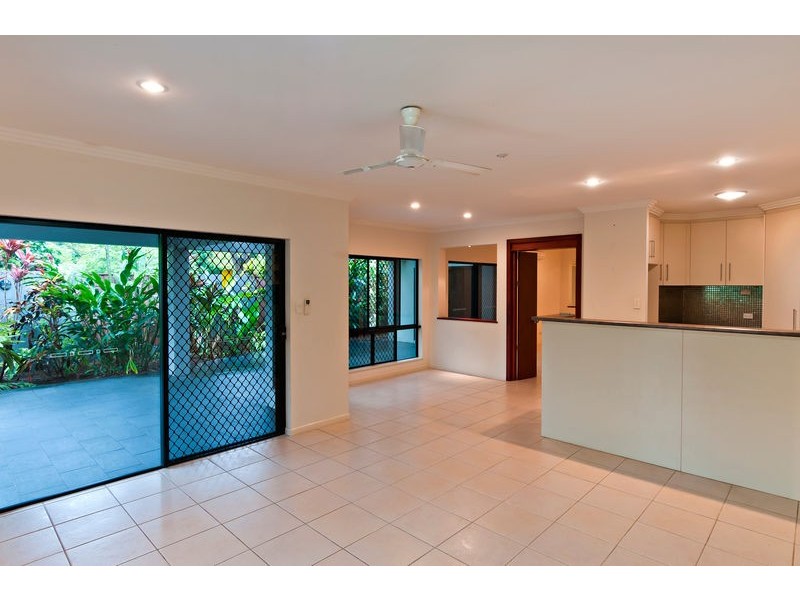 4 Jak Gee Street, Redlynch QLD 4870
