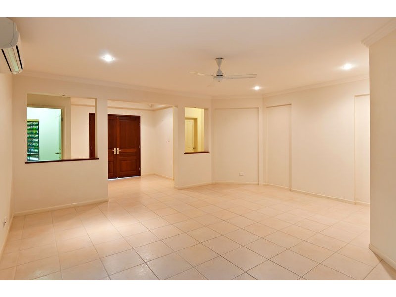 4 Jak Gee Street, Redlynch QLD 4870