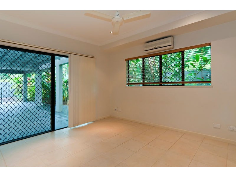 4 Jak Gee Street, Redlynch QLD 4870