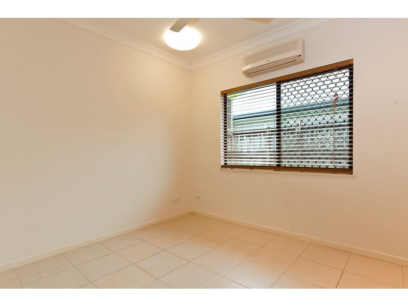 4 Jak Gee Street, Redlynch QLD 4870