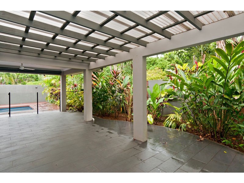 4 Jak Gee Street, Redlynch QLD 4870