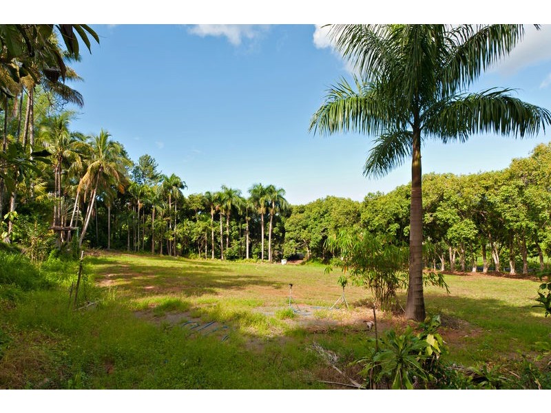 39-47 Harvey Road, Redlynch QLD 4870